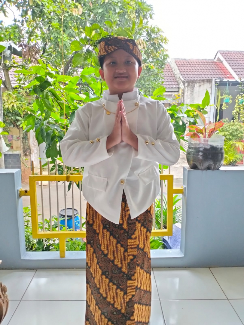 https://radityarestu.khitanan.id/dirmember/00000002/rizal140882/photo-17541-11043-l-202506180151.jpg
